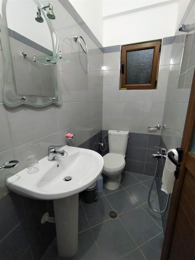 Ahmeti Rooms Ksamil Esterno foto