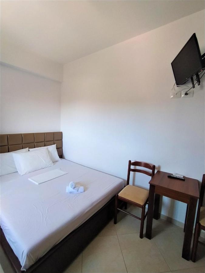 Ahmeti Rooms Ksamil Esterno foto