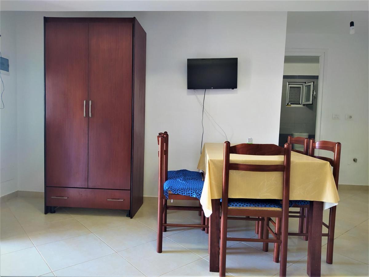 Ahmeti Rooms Ksamil Esterno foto